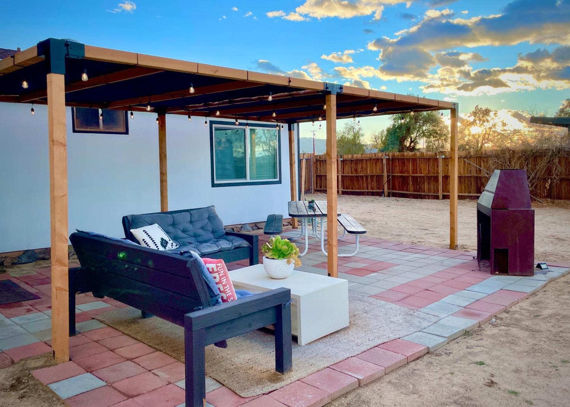 Twin Palms Desert Getaway - Jacuzzi, Fire Pit, Meditation Room & More جوشوا تري المظهر الخارجي الصورة